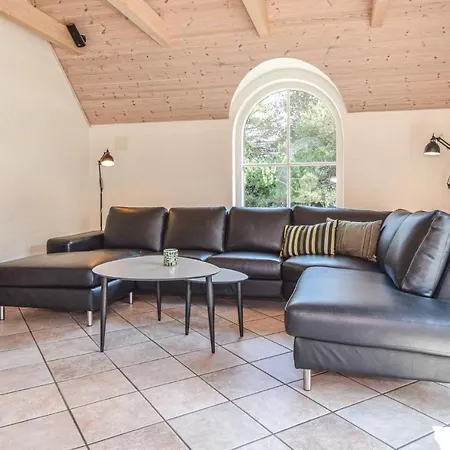 Stunning In W/ Sauna And 4 Bedrooms Holiday home