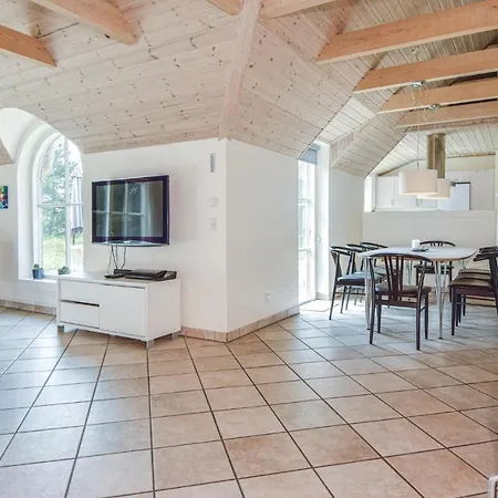 Stunning In W/ Sauna And 4 Bedrooms Holiday home *