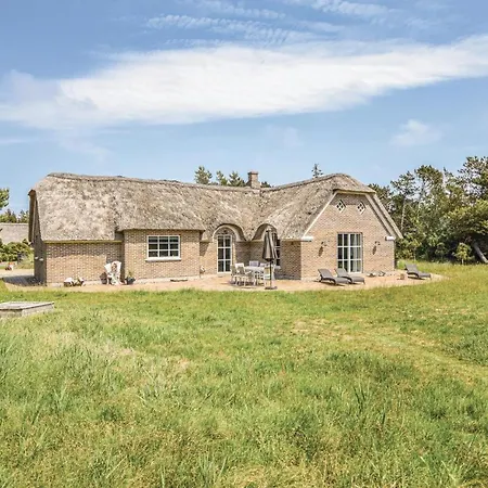 Stunning In W/ Sauna And 4 Bedrooms Holiday home *