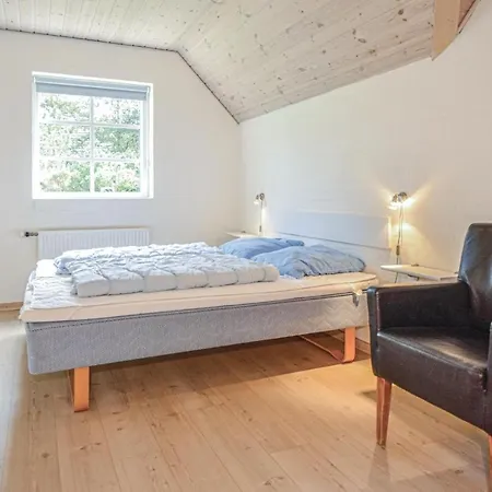 Stunning In W/ Sauna And 4 Bedrooms *