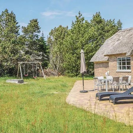 Stunning In W/ Sauna And 4 Bedrooms *